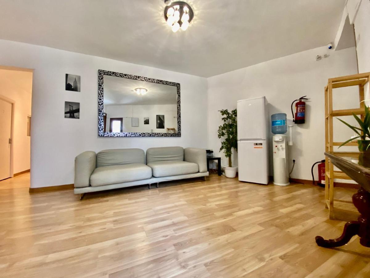 Gran Via Sol Rooms Madryt Zewnętrze zdjęcie